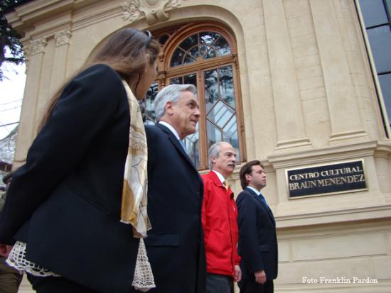 Presidente de la República y autoridades recorrido exteriores del MRM